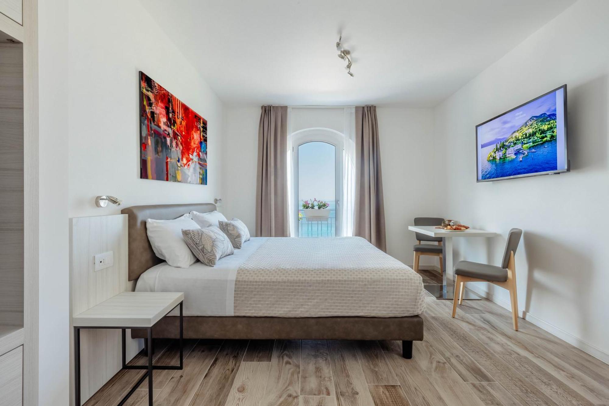 Hotel Giardinetto การ์ดา ภายนอก รูปภาพ